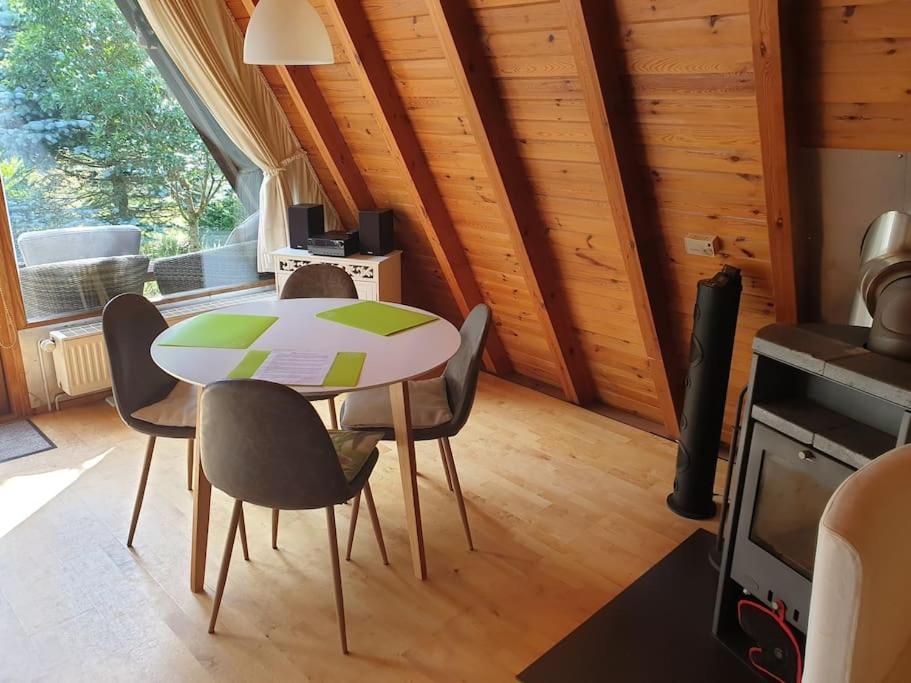 Villa Nurdachhaus Mit Kaminofen Und Grossem Grundstueck Faßberg Esterno foto